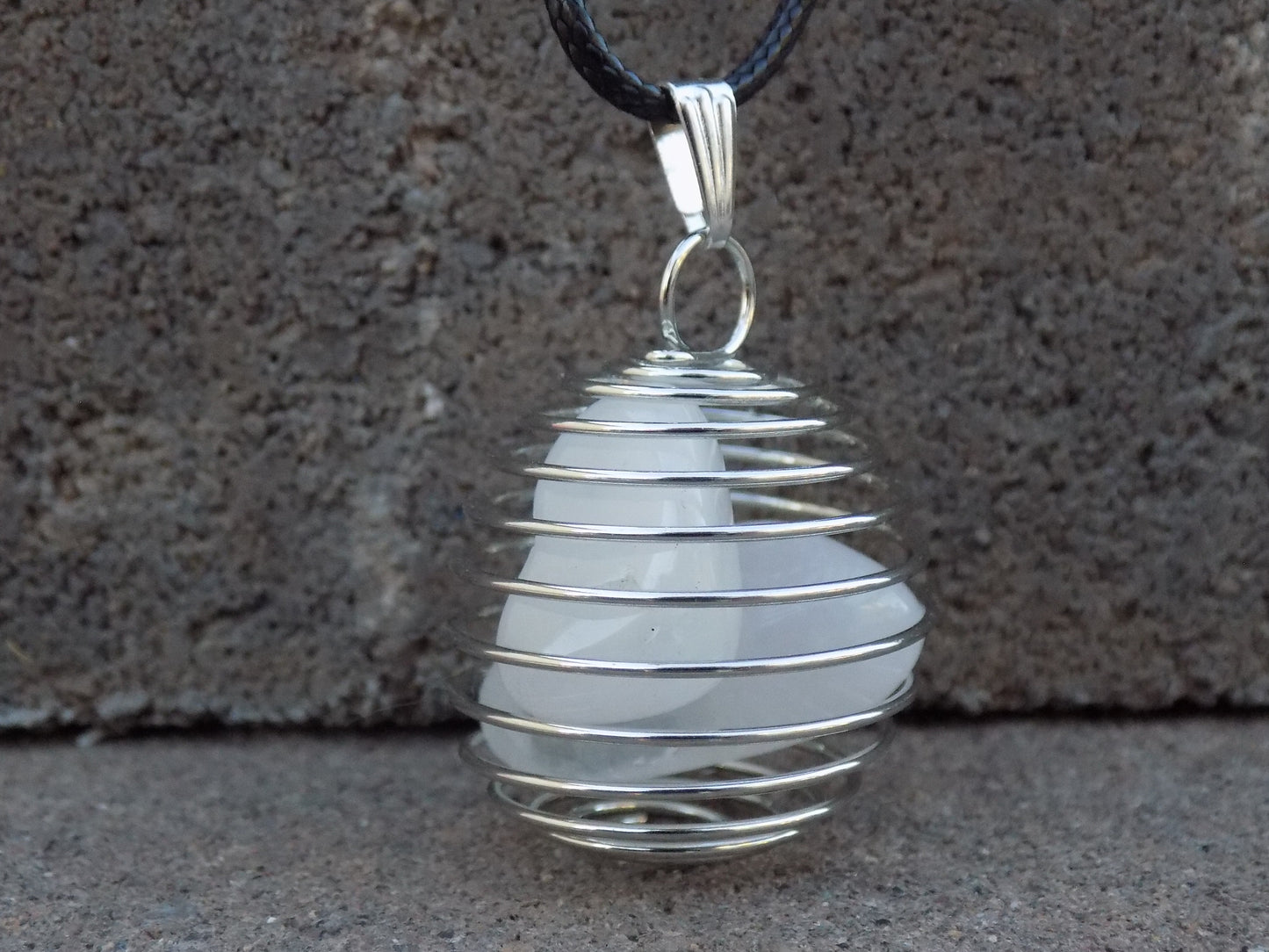 Wire Round Cage Pendant Natural Stone Filled Lg 1” dia. Leather Necklace 18+2”