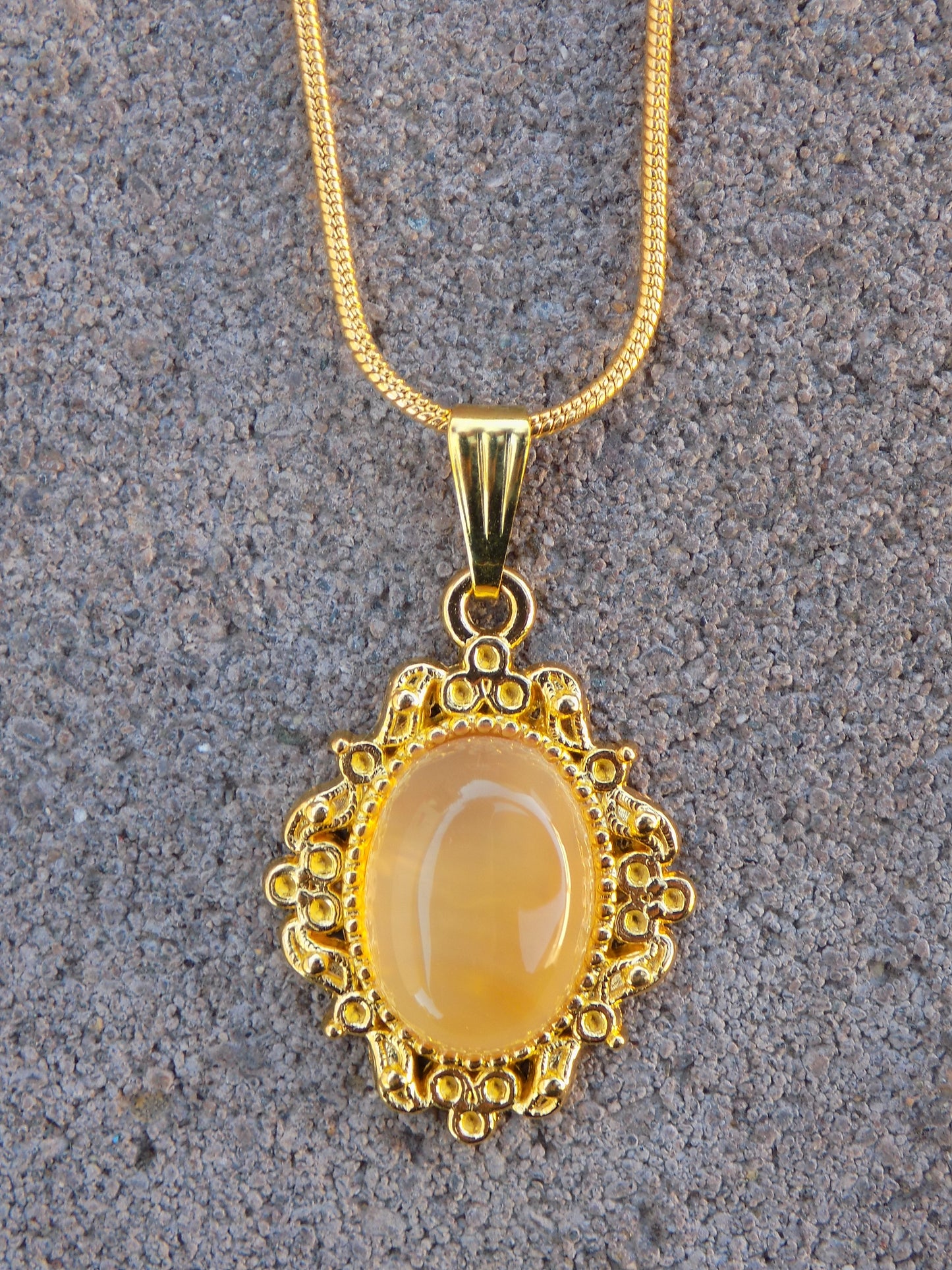NaturaL Stone 10x14 Oval Golden Pendant Snake Chain Necklace