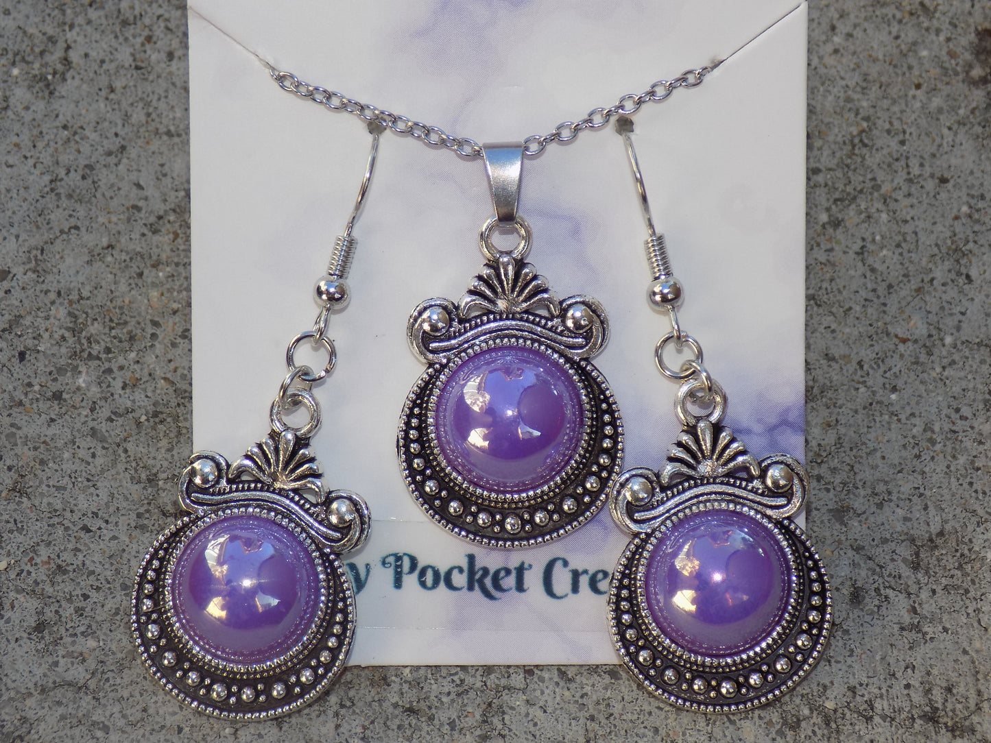 Antique Silvery Necklace Earrings 12mm Pearlescent Resin Cabachons