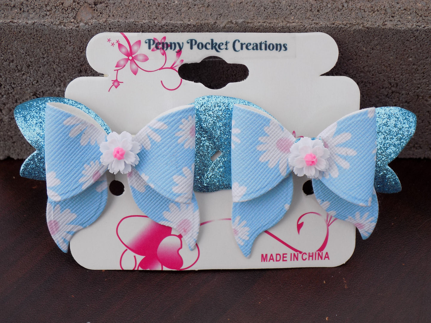 Daisy Print Small Single Bow Hang Tail Glitter Back Hair Bows Resin Center Silver Barrette