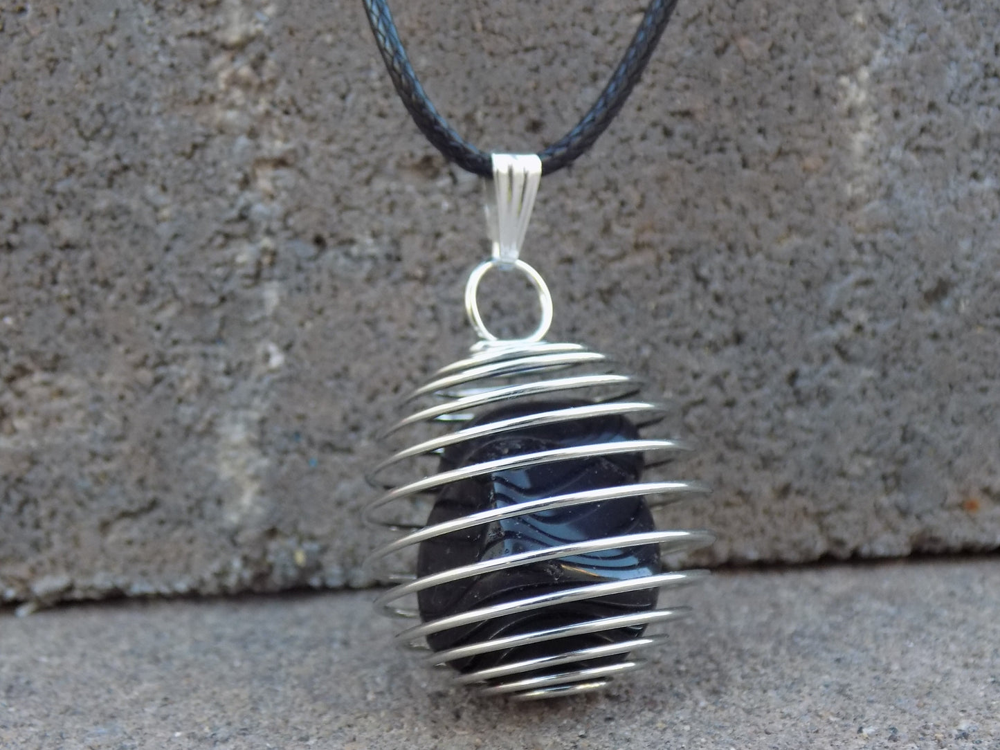 Wire Round Cage Pendant Natural Stone Filled Lg 1” dia. Leather Necklace 18+2”
