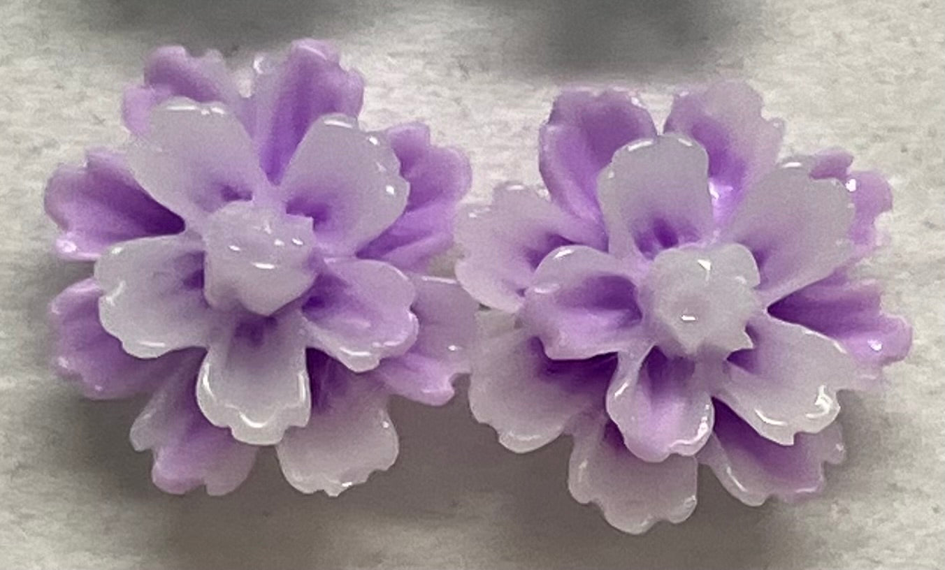 Earrings Resin White Tipped Carnations 1cm Multiple Colors