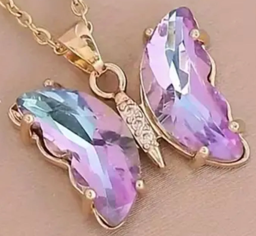 Necklace Butterfly Gradient Large Rhinestone Wings Pendant Golden Alloy Assorted Colors