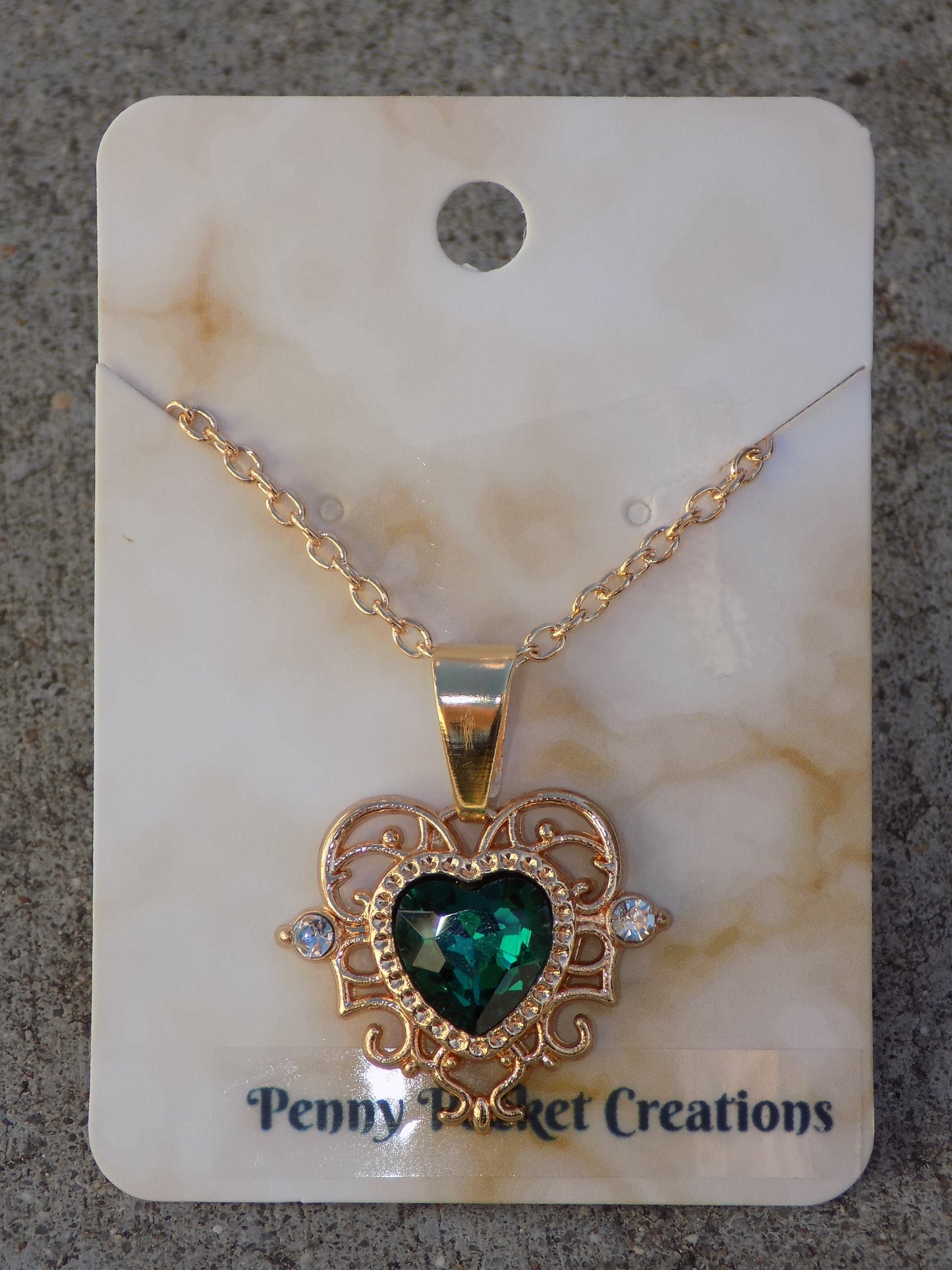 Golden Necklace 10mm Heart Faux Crystal in 22x25mm Baroque 2 Rhinestone Frame