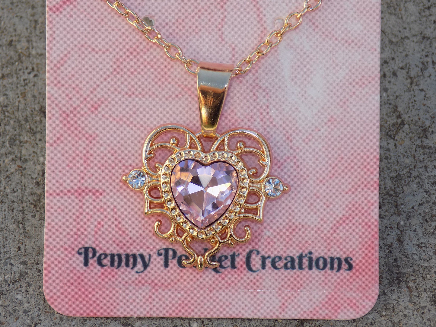 Golden Necklace 10mm Heart Faux Crystal in 22x25mm Baroque 2 Rhinestone Frame