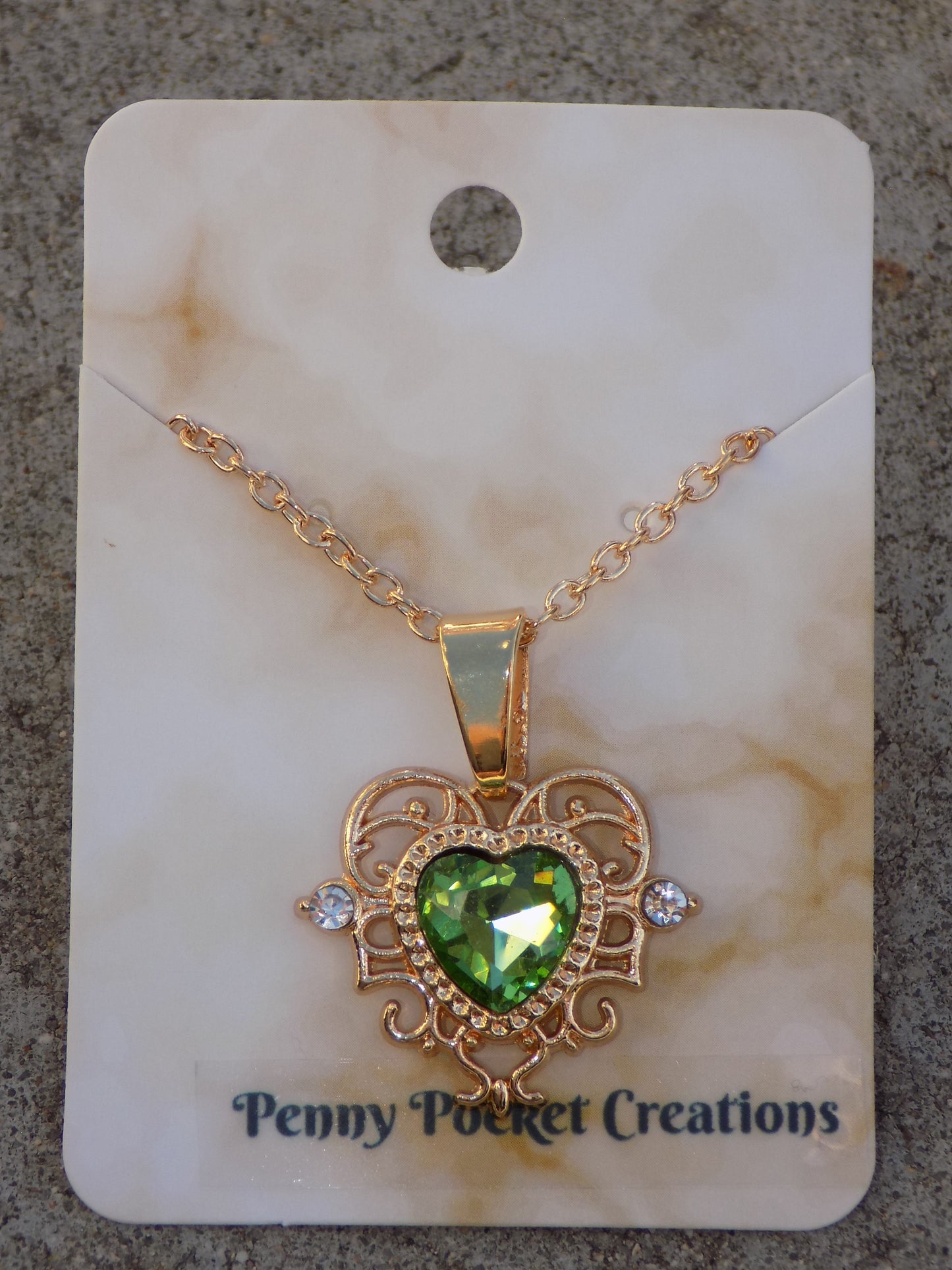 Golden Necklace 10mm Heart Faux Crystal in 22x25mm Baroque 2 Rhinestone Frame