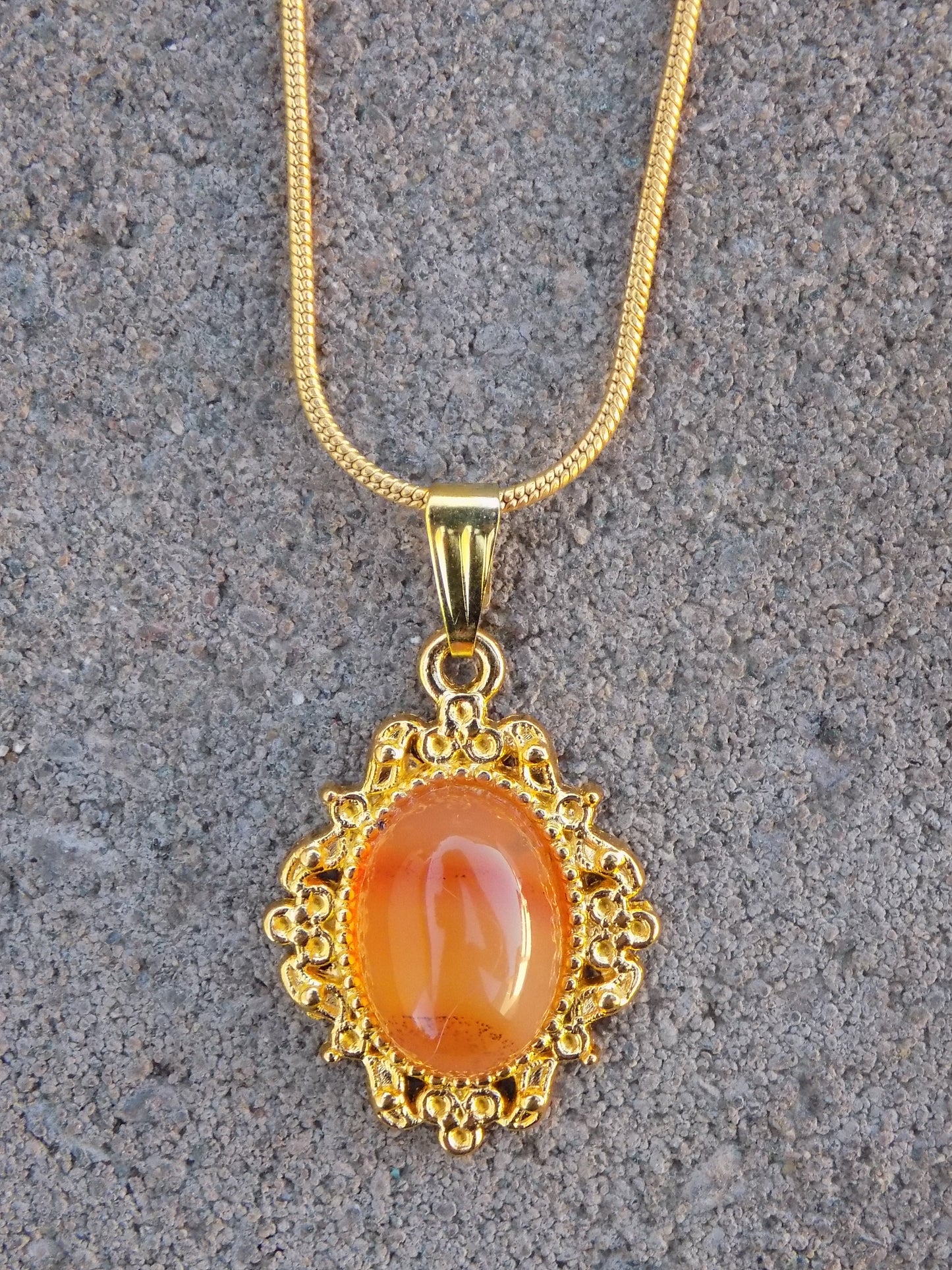 NaturaL Stone 10x14 Oval Golden Pendant Snake Chain Necklace
