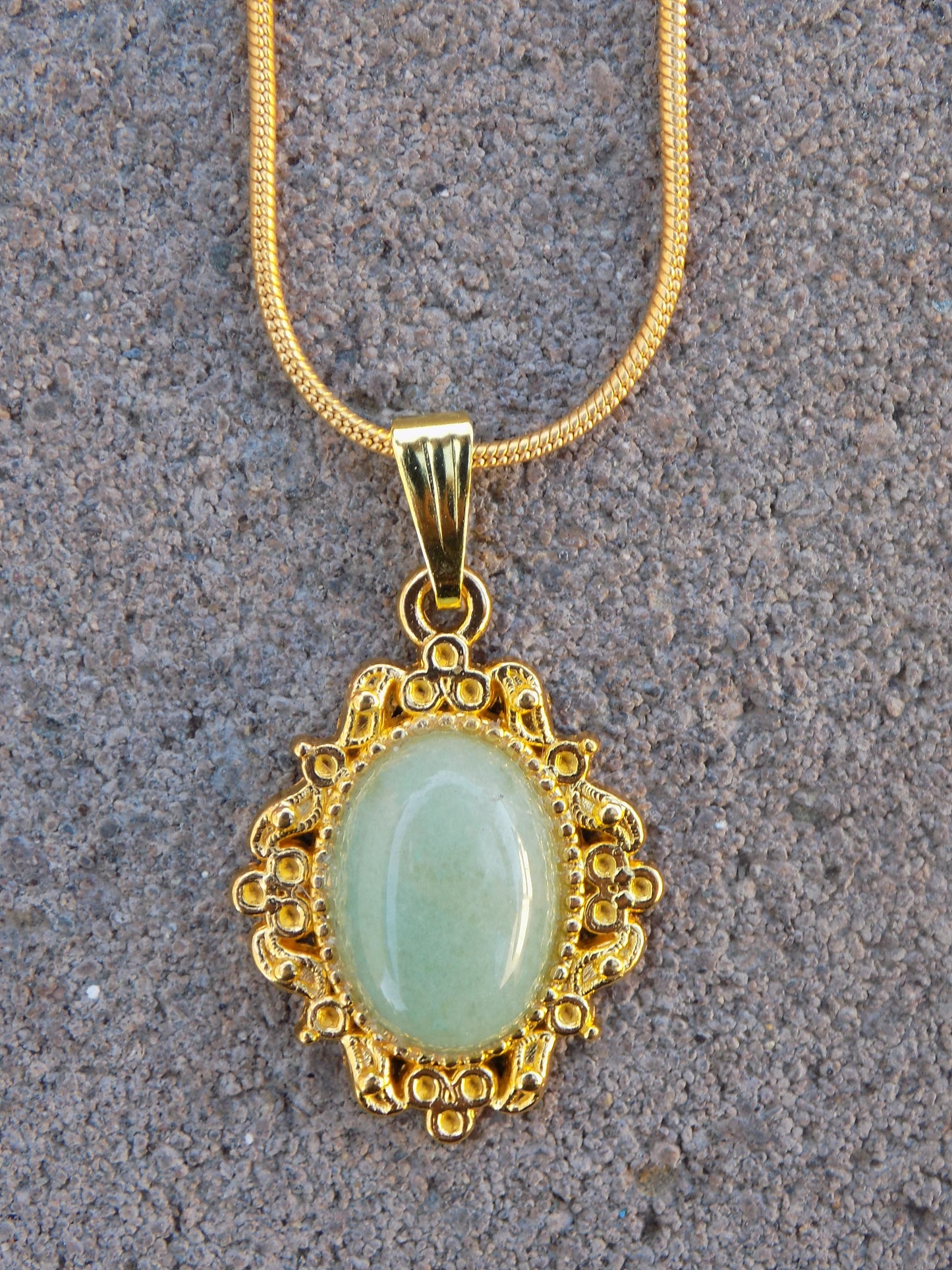NaturaL Stone 10x14 Oval Golden Pendant Snake Chain Necklace