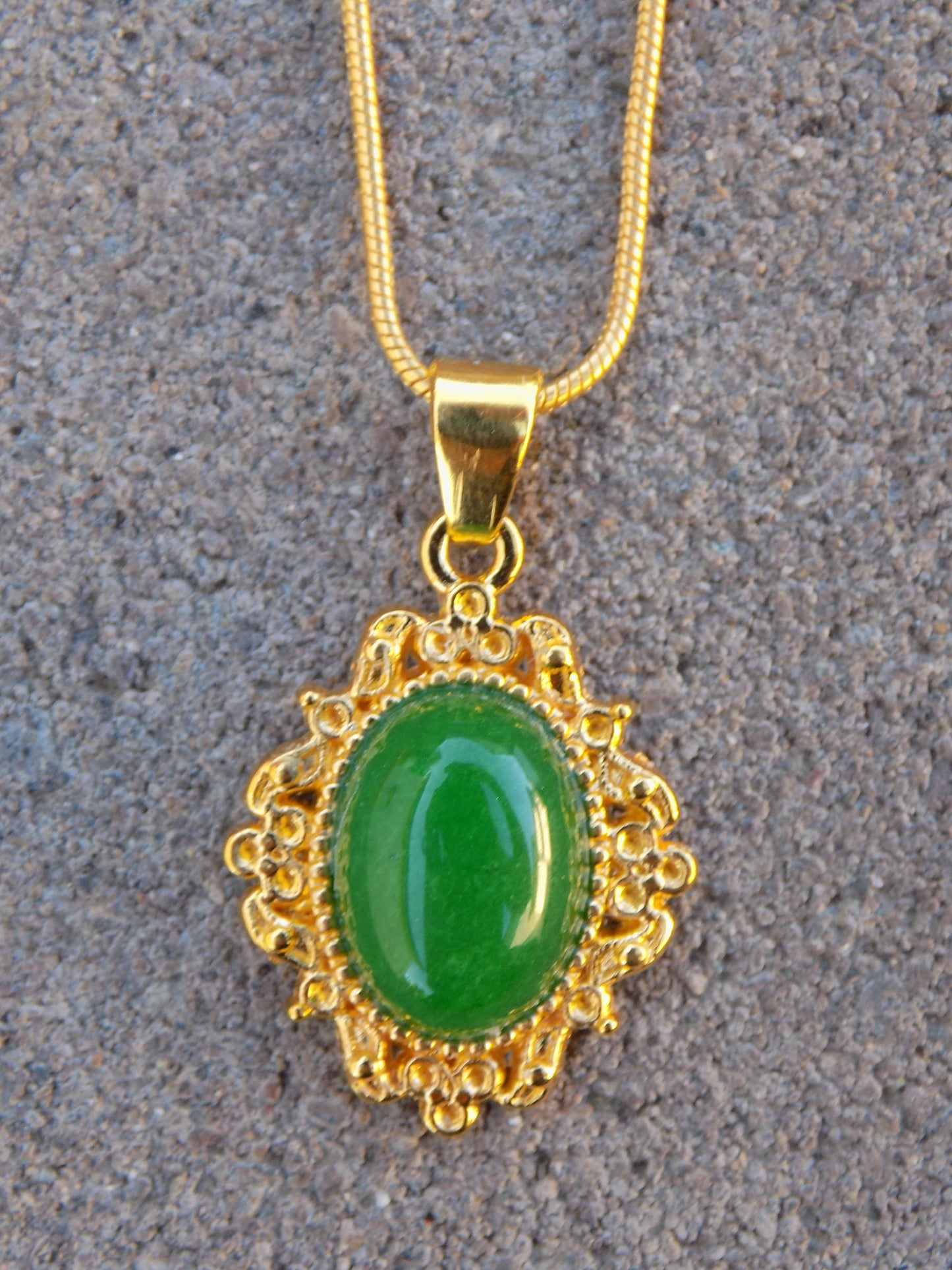 NaturaL Stone 10x14 Oval Golden Pendant Snake Chain Necklace