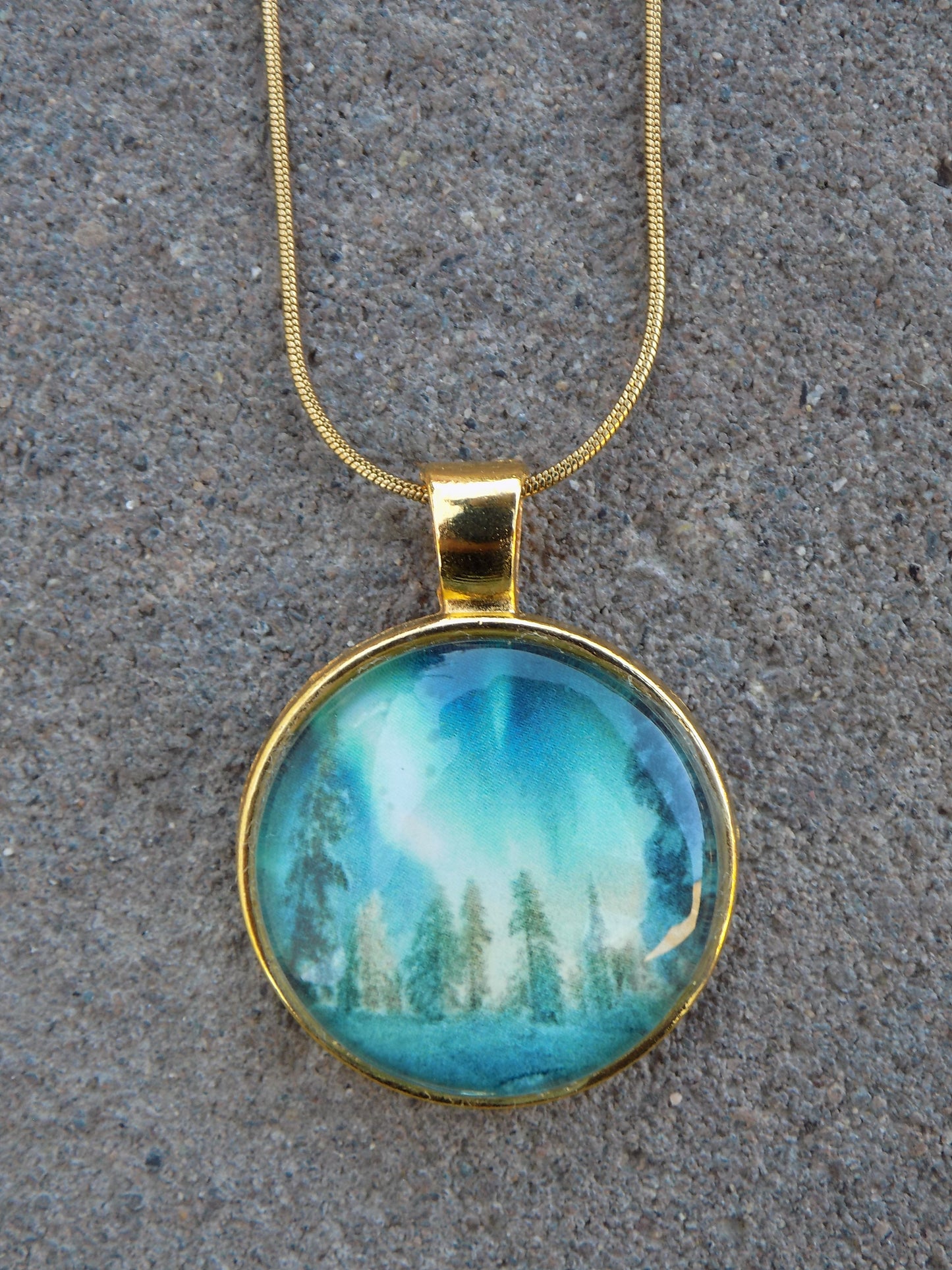 Circle Glass Dome Pendant 25mm Image Golden Snake Chain/Pendant