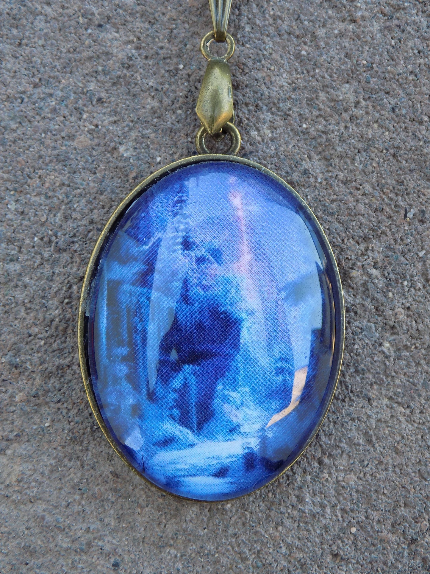 Large Oval Glass Dome Pendant 40x30mm Antique Bronze Chain Necklace