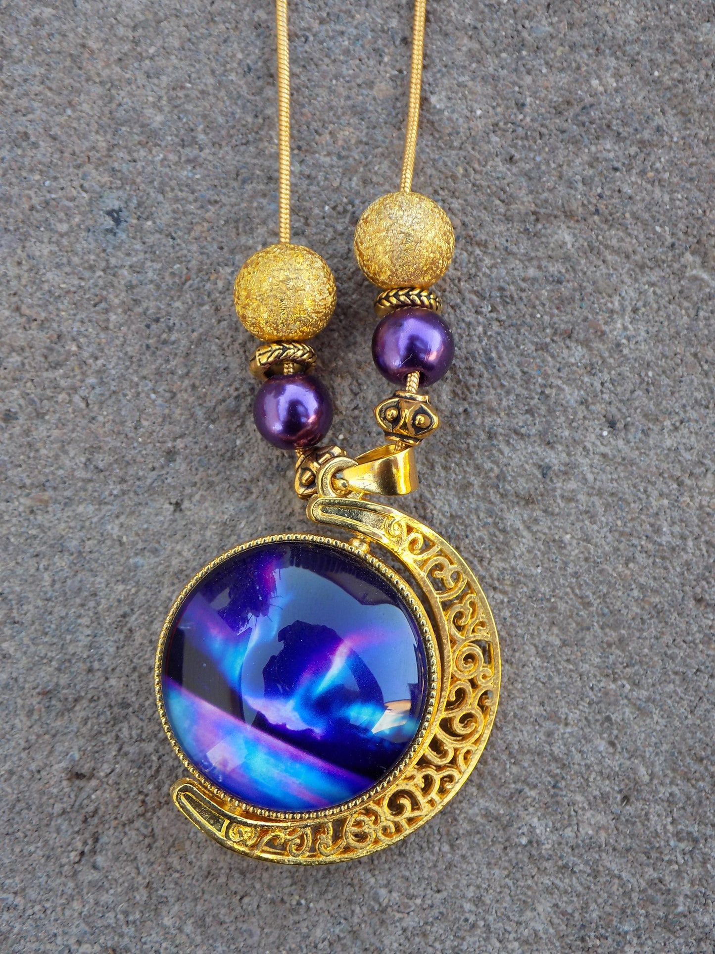 Golden Rotating 2-sided 25mm Northern Light Glass Dome Snake Chain Necklace