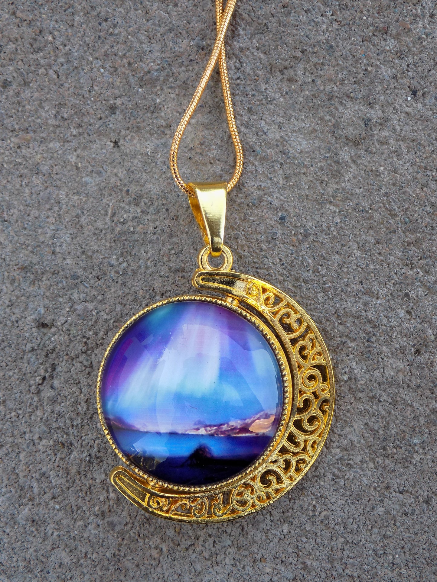 Golden Rotating 2-sided 25mm Northern Light Glass Dome Snake Chain Necklace