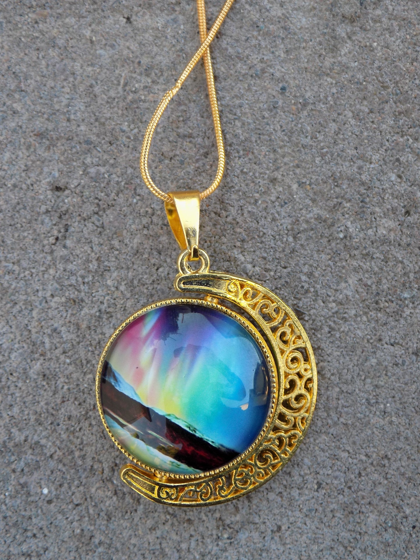 Golden Rotating 2-sided 25mm Northern Light Glass Dome Snake Chain Necklace