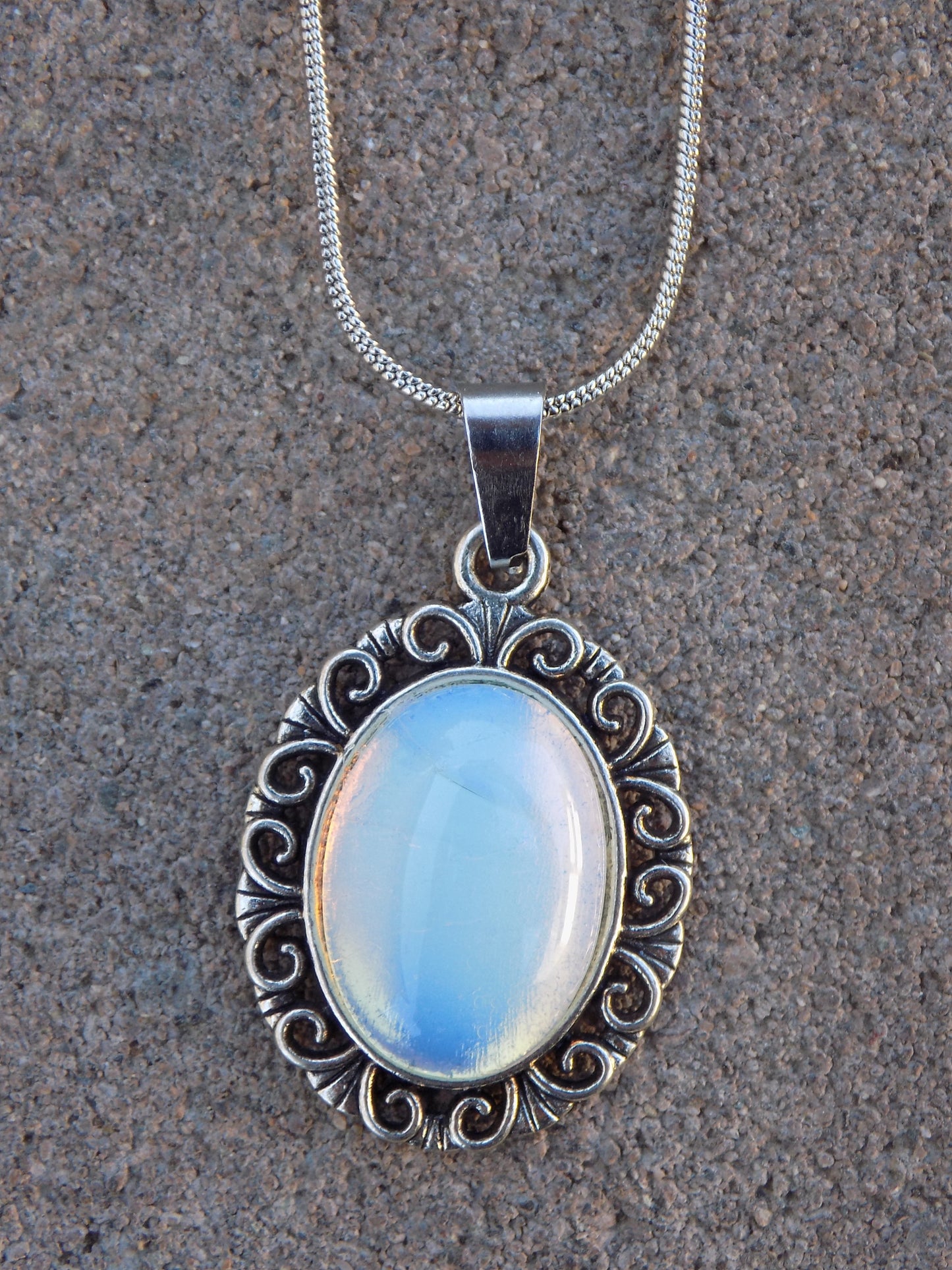 Natural Stone 13x18mm Oval Pendant Silvery Snake Chain 8x10mm Earrings