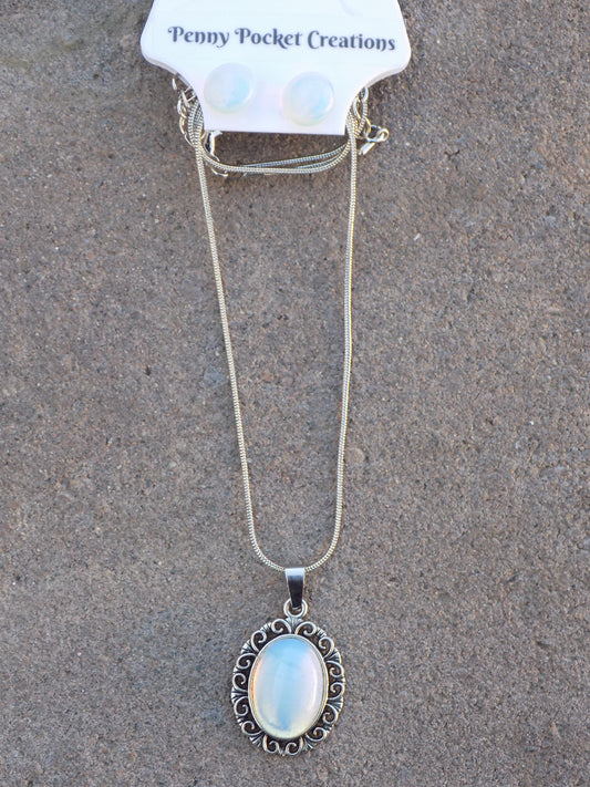 Natural Stone 13x18mm Oval Pendant Silvery Snake Chain 8x10mm Earrings