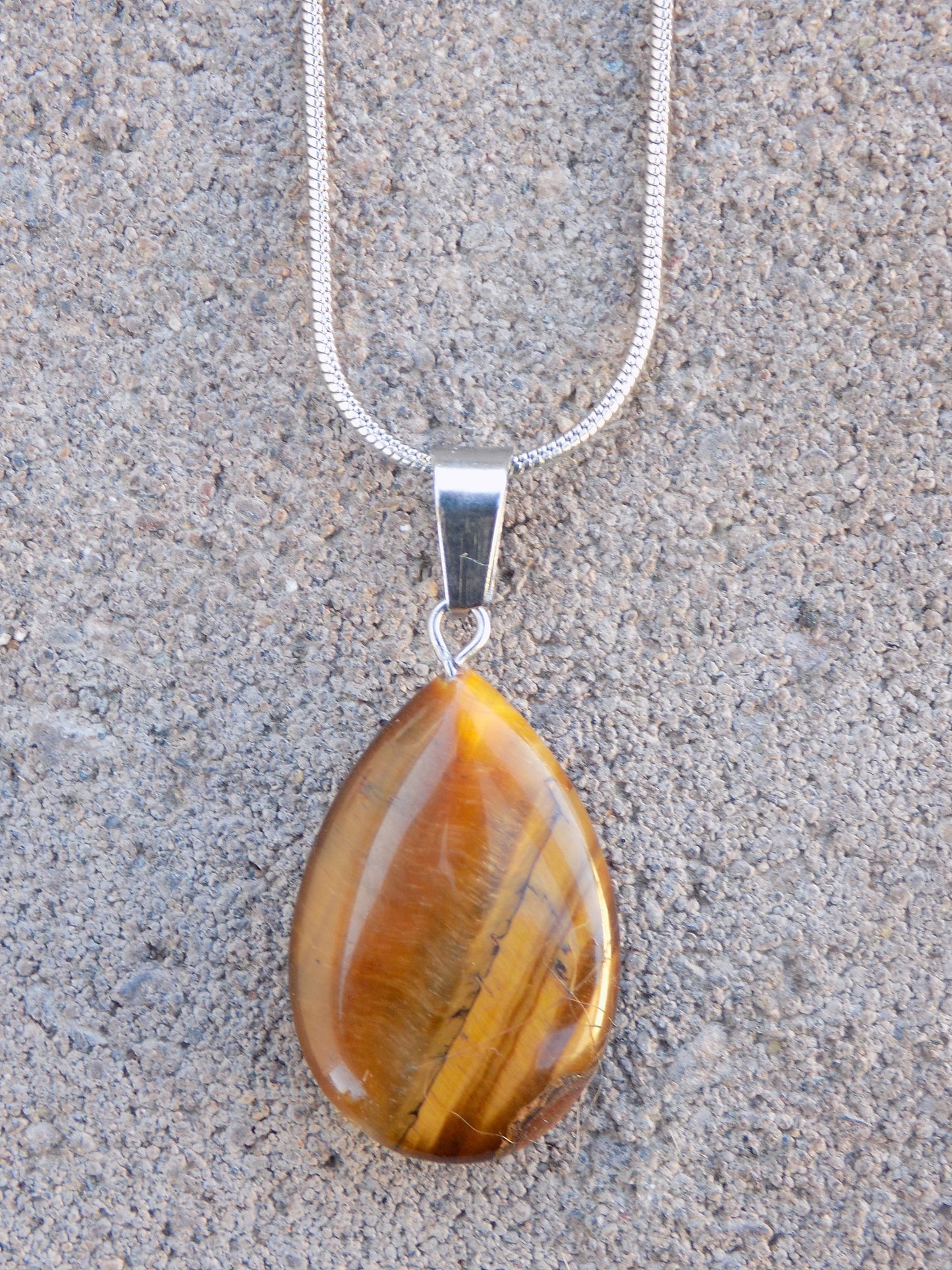 Natural Stone 18x25mm Teardrop Pendant Silvery Snake Chain 8x10mm Earrings
